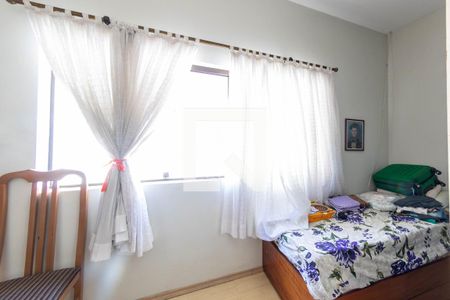 Casa para alugar com 440m², 4 quartos e 2 vagas Casa para alugar com 440m², 4 quartos e 2 vagasQuarto