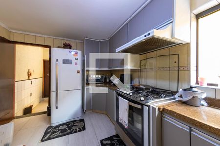 Casa para alugar com 440m², 4 quartos e 2 vagas Casa para alugar com 440m², 4 quartos e 2 vagasCozinha