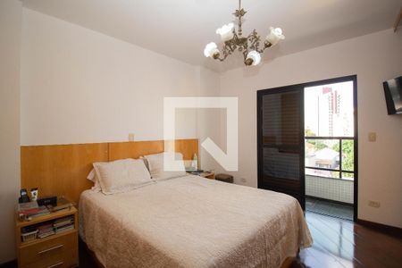 Apartamento à venda com 440m², 4 quartos e 4 vagas Apartamento à venda com 440m², 4 quartos e 4 vagasQuarto 3 - Suíte 2