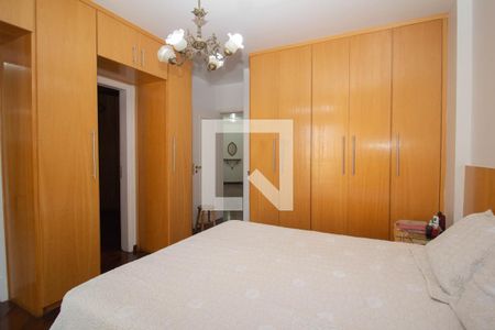 Apartamento à venda com 440m², 4 quartos e 4 vagas Apartamento à venda com 440m², 4 quartos e 4 vagasQuarto 3 - Suíte 2