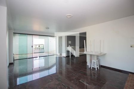 Apartamento à venda com 440m², 4 quartos e 4 vagas Apartamento à venda com 440m², 4 quartos e 4 vagasCobertura