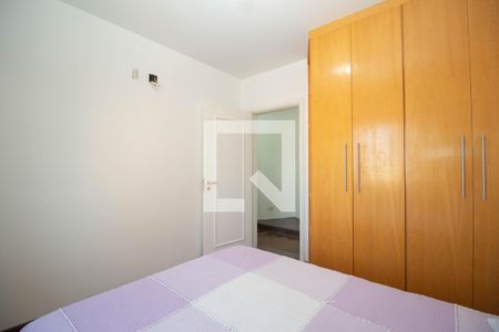 Apartamento à venda com 440m², 4 quartos e 4 vagas Apartamento à venda com 440m², 4 quartos e 4 vagasQuarto 1