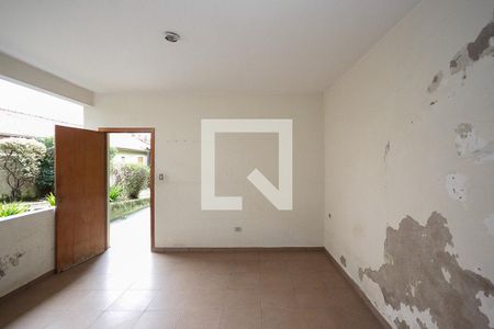 Casa à venda com 400m², 5 quartos e 8 vagas Casa à venda com 400m², 5 quartos e 8 vagasÁrea de Serviço