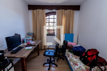 Casa à venda com 360m², 4 quartos e 6 vagas Casa à venda com 360m², 4 quartos e 6 vagasQuarto 3