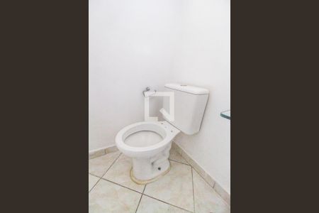 Lavabo de casa de condomínio para alugar com 3 quartos, 74m² em Jardim Regina Alice, Barueri