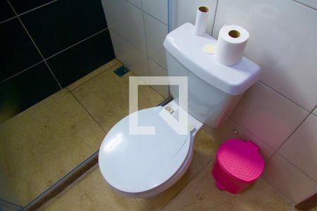 Casa de condomínio à venda com 148m², 4 quartos e sem vaga Casa de condomínio à venda com 148m², 4 quartos e sem vagaSuíte banheiro