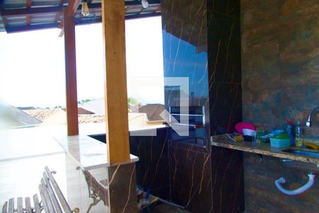 Casa de condomínio à venda com 148m², 4 quartos e sem vaga Casa de condomínio à venda com 148m², 4 quartos e sem vagaTerraço