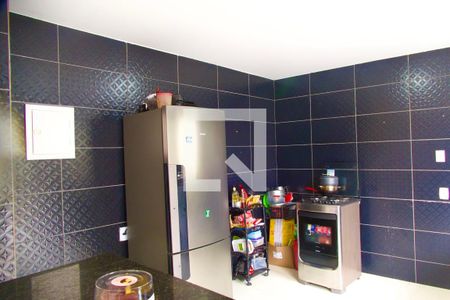 Casa de condomínio à venda com 148m², 4 quartos e sem vaga Casa de condomínio à venda com 148m², 4 quartos e sem vagaCozinha americana