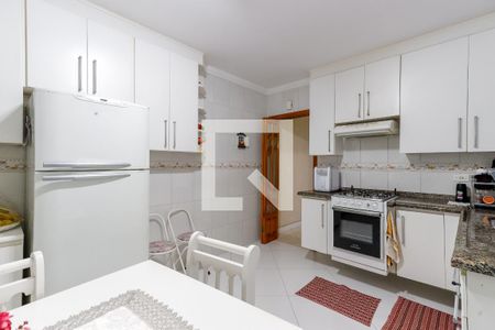 Casa à venda com 100m², 3 quartos e 2 vagas Casa à venda com 100m², 3 quartos e 2 vagasCozinha