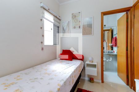 Casa à venda com 100m², 3 quartos e 2 vagas Casa à venda com 100m², 3 quartos e 2 vagasSuíte 2