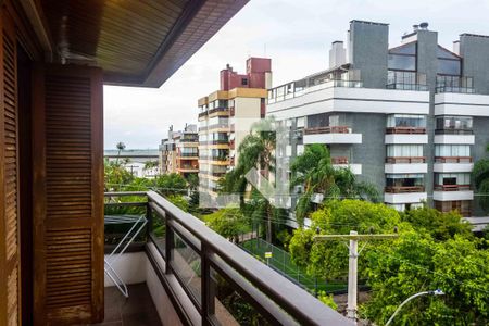 Apartamento à venda com 396m², 3 quartos e 3 vagas Apartamento à venda com 396m², 3 quartos e 3 vagasSacada Suite