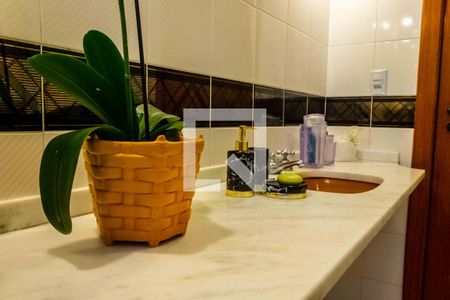 Apartamento à venda com 396m², 3 quartos e 3 vagas Apartamento à venda com 396m², 3 quartos e 3 vagasBanheiro social 1 andar