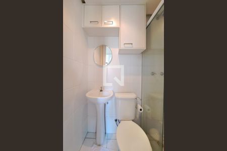 Apartamento à venda com 50m², 2 quartos e sem vaga Apartamento à venda com 50m², 2 quartos e sem vagaBanheiro Social