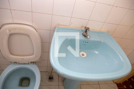 Casa à venda com 400m², 5 quartos e 5 vagasBanheiro Casa 2