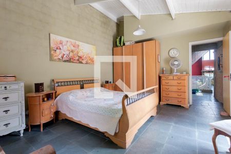 Casa à venda com 280m², 3 quartos e 2 vagas Casa à venda com 280m², 3 quartos e 2 vagasQuarto 1