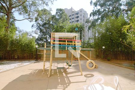 Apartamento à venda com 157m², 3 quartos e 3 vagas Apartamento à venda com 157m², 3 quartos e 3 vagasÁrea comum - Playground