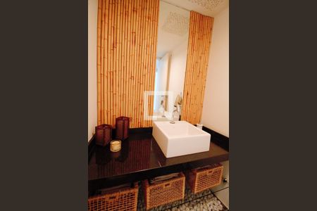 Apartamento à venda com 157m², 3 quartos e 3 vagas Apartamento à venda com 157m², 3 quartos e 3 vagasLavabo