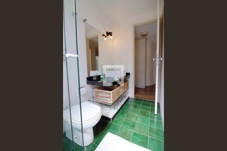 Apartamento à venda com 157m², 3 quartos e 3 vagas Apartamento à venda com 157m², 3 quartos e 3 vagasBanheiro da Suíte 2