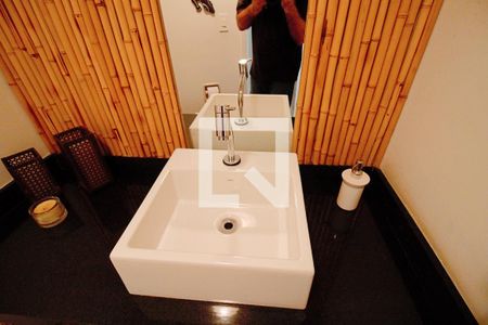 Apartamento à venda com 157m², 3 quartos e 3 vagas Apartamento à venda com 157m², 3 quartos e 3 vagasLavabo