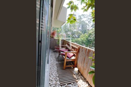 Apartamento à venda com 157m², 3 quartos e 3 vagas Apartamento à venda com 157m², 3 quartos e 3 vagasVaranda da Sala