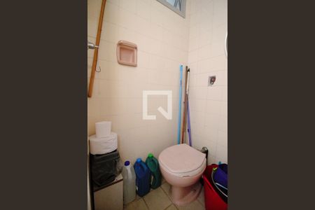 Apartamento à venda com 157m², 3 quartos e 3 vagas Apartamento à venda com 157m², 3 quartos e 3 vagasBanheiro de serviço