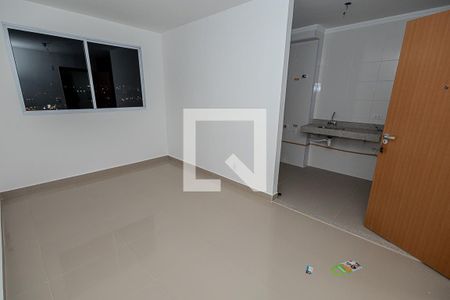 Sala de apartamento para alugar com 2 quartos, 50m² em Campo Alegre, Belo Horizonte