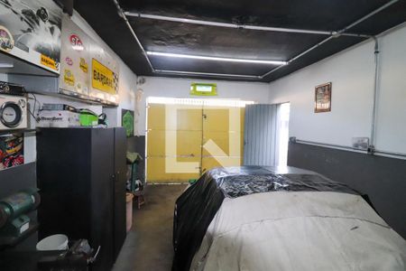 Casa à venda com 300m², 2 quartos e 1 vaga Casa à venda com 300m², 2 quartos e 1 vagaGaragem
