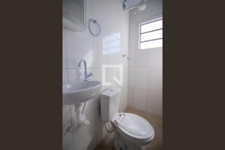 Banheiro de casa de condomínio para alugar com 1 quarto, 40m² em Jabaquara, São Paulo