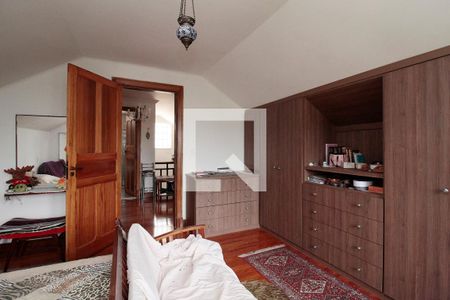 Casa para alugar com 500m², 5 quartos e 5 vagasSuíte 3 (Sótão)