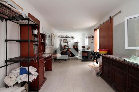 Casa para alugar com 500m², 5 quartos e 5 vagasEscritório