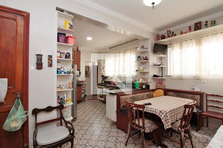 Casa para alugar com 500m², 5 quartos e 5 vagasCozinha