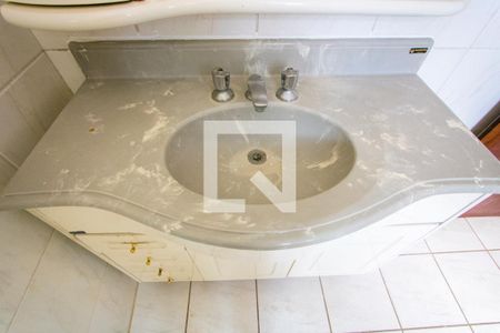 Casa à venda com 263m², 3 quartos e 5 vagas Casa à venda com 263m², 3 quartos e 5 vagasBanheiro social