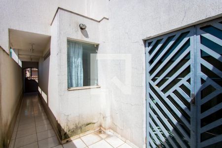 Casa à venda com 263m², 3 quartos e 5 vagas Casa à venda com 263m², 3 quartos e 5 vagasCorredor - Externo