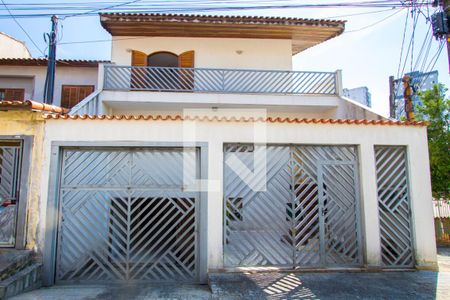 Casa à venda com 263m², 3 quartos e 5 vagas Casa à venda com 263m², 3 quartos e 5 vagasFachada