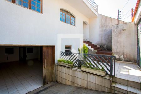 Casa à venda com 263m², 3 quartos e 5 vagas Casa à venda com 263m², 3 quartos e 5 vagasÁrea externa