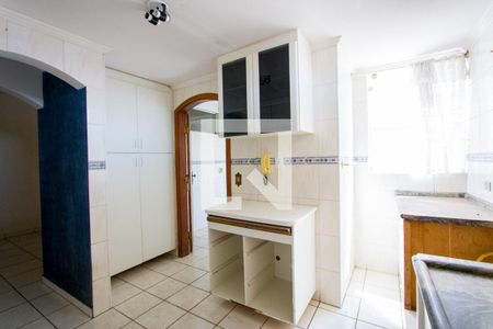 Casa à venda com 263m², 3 quartos e 5 vagas Casa à venda com 263m², 3 quartos e 5 vagasCozinha