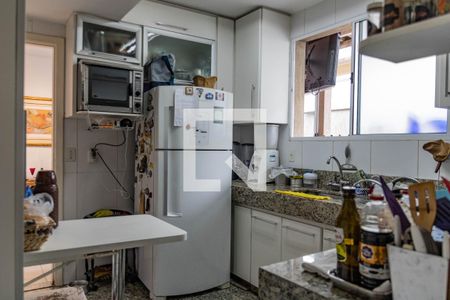 Casa à venda com 150m², 4 quartos e 2 vagas Casa à venda com 150m², 4 quartos e 2 vagasCozinha