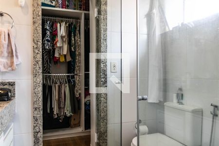 Casa à venda com 150m², 4 quartos e 2 vagasBanheiro da Suíte