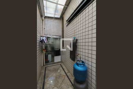 Casa à venda com 221m², 3 quartos e 4 vagasÁrea de Serviço