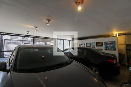 Casa à venda com 221m², 3 quartos e 4 vagasGaragem