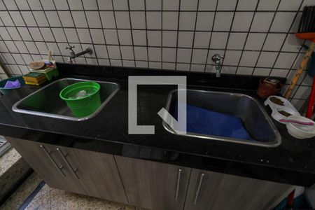 Casa à venda com 221m², 3 quartos e 4 vagasÁrea de Serviço