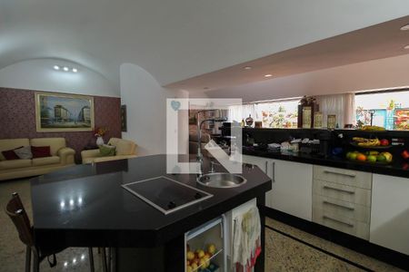 Casa à venda com 221m², 3 quartos e 4 vagasCozinha