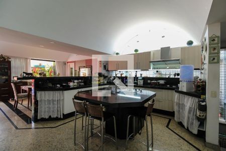 Casa à venda com 221m², 3 quartos e 4 vagasCozinha