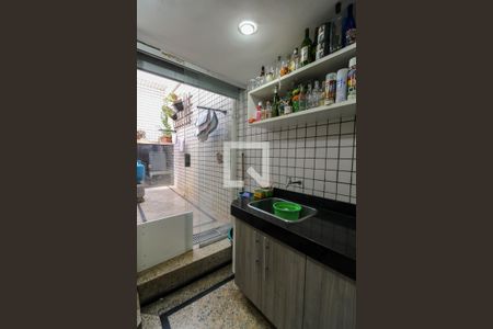 Casa à venda com 221m², 3 quartos e 4 vagasÁrea de Serviço