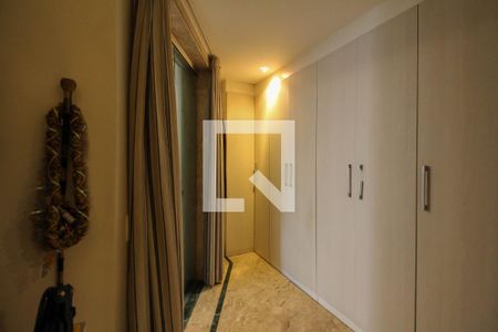 Casa à venda com 221m², 3 quartos e 4 vagasQuarto 2