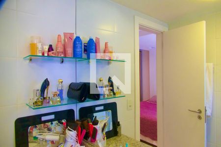 Casa de condomínio à venda com 80m², 2 quartos e 1 vaga Casa de condomínio à venda com 80m², 2 quartos e 1 vagaSuíte banheiro