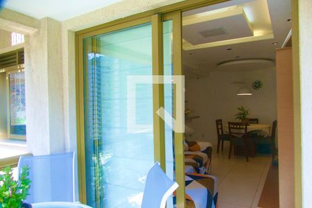 Casa de condomínio à venda com 80m², 2 quartos e 1 vaga Casa de condomínio à venda com 80m², 2 quartos e 1 vagaVaranda