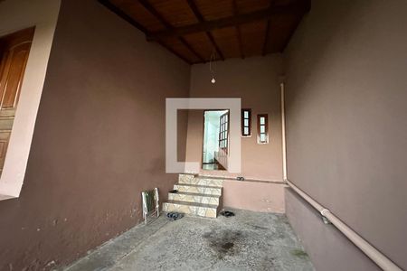 Casa à venda com 130m², 3 quartos e 2 vagasGaragem