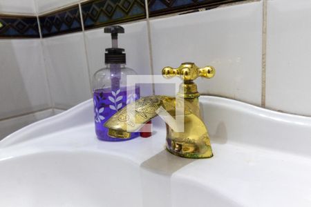 Casa à venda com 250m², 4 quartos e 2 vagasBanheiro - torneira