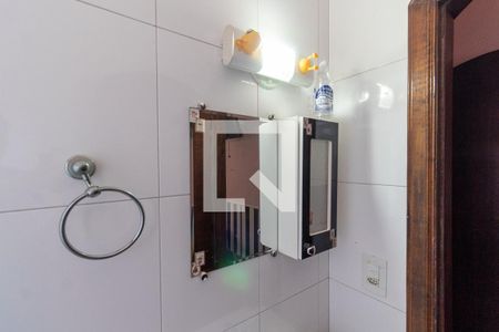 Casa à venda com 250m², 4 quartos e 2 vagasDetalhe do Banheiro da Suite